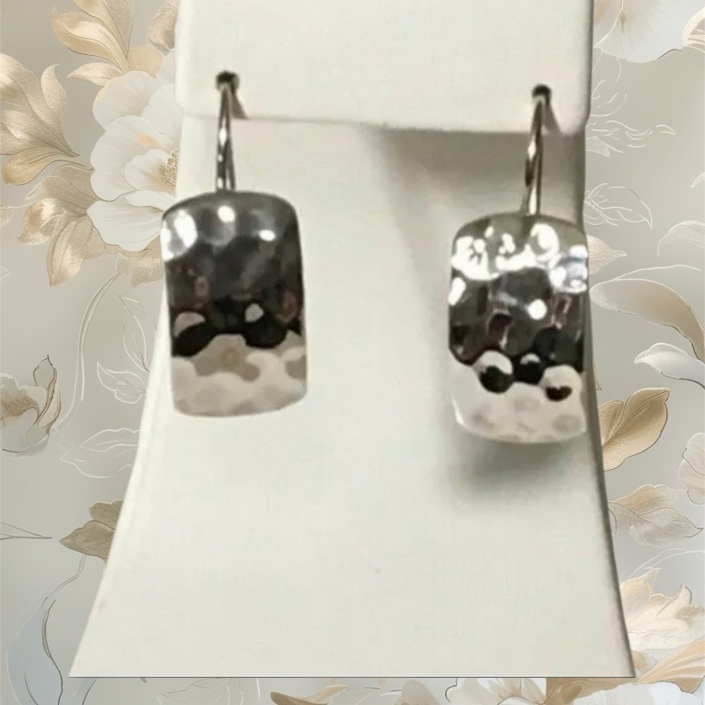 Silpada hammered earrings